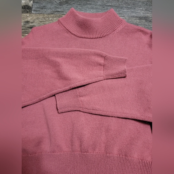 Like New! Aritzia Wilfred Free - Harper Cropped Sweater, Size Small - Picture 2 of 8